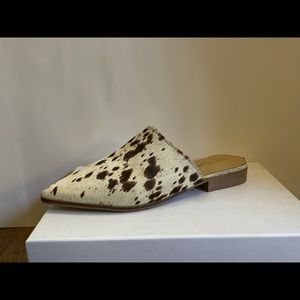 Cowhide flats